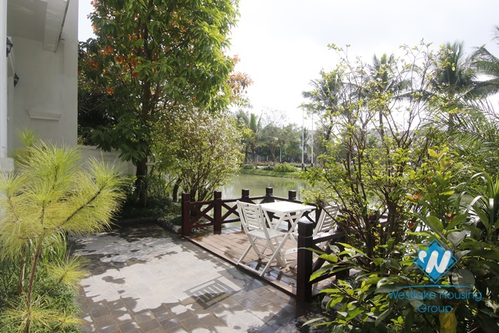 Hanoi furnished 4 bedrooms villa for let in Vinhomes Riverside with river view